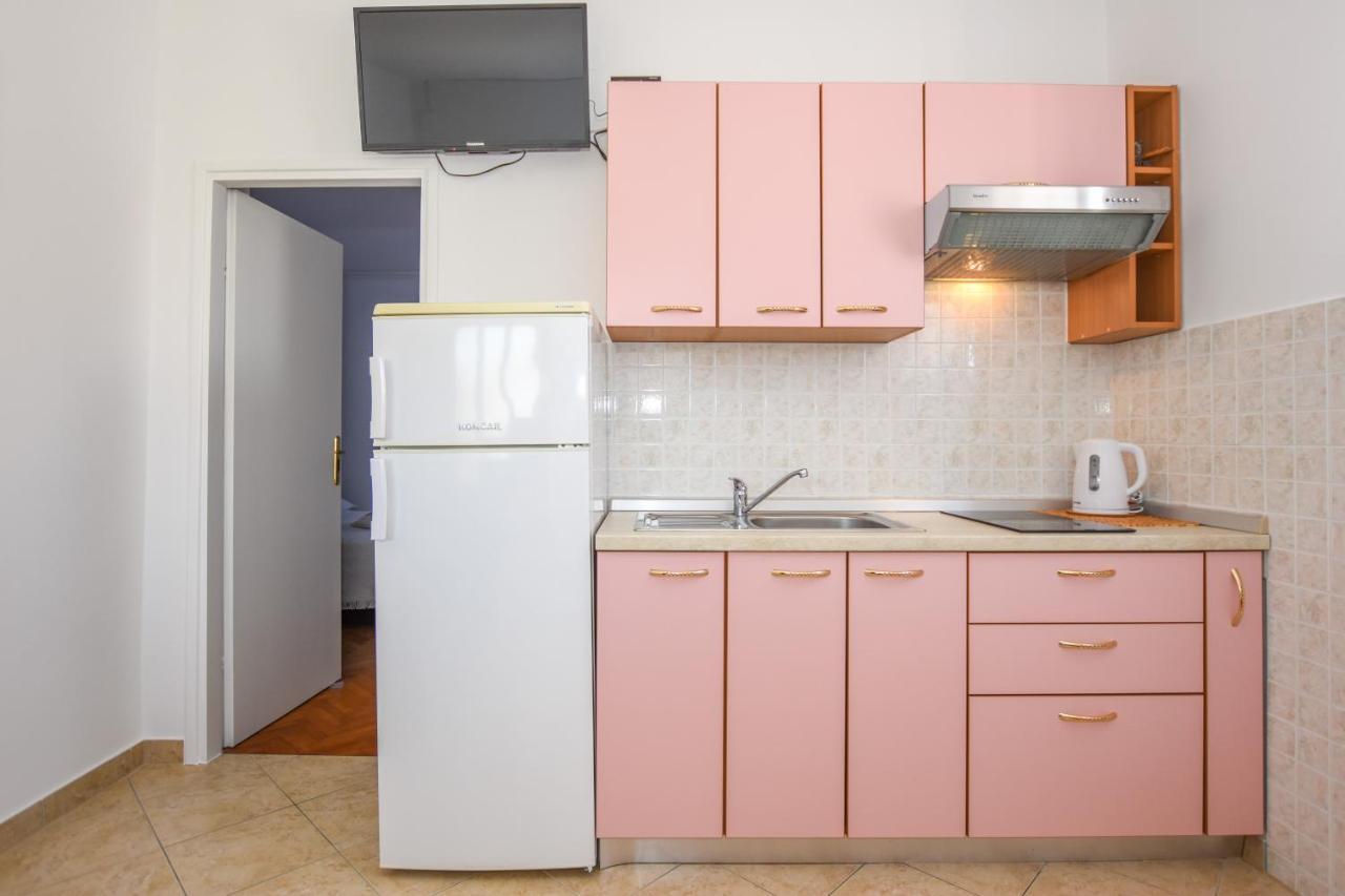Apartmani Marija Ljubica พาก ภายนอก รูปภาพ