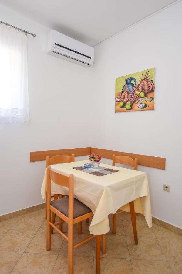 Apartmani Marija Ljubica พาก ภายนอก รูปภาพ