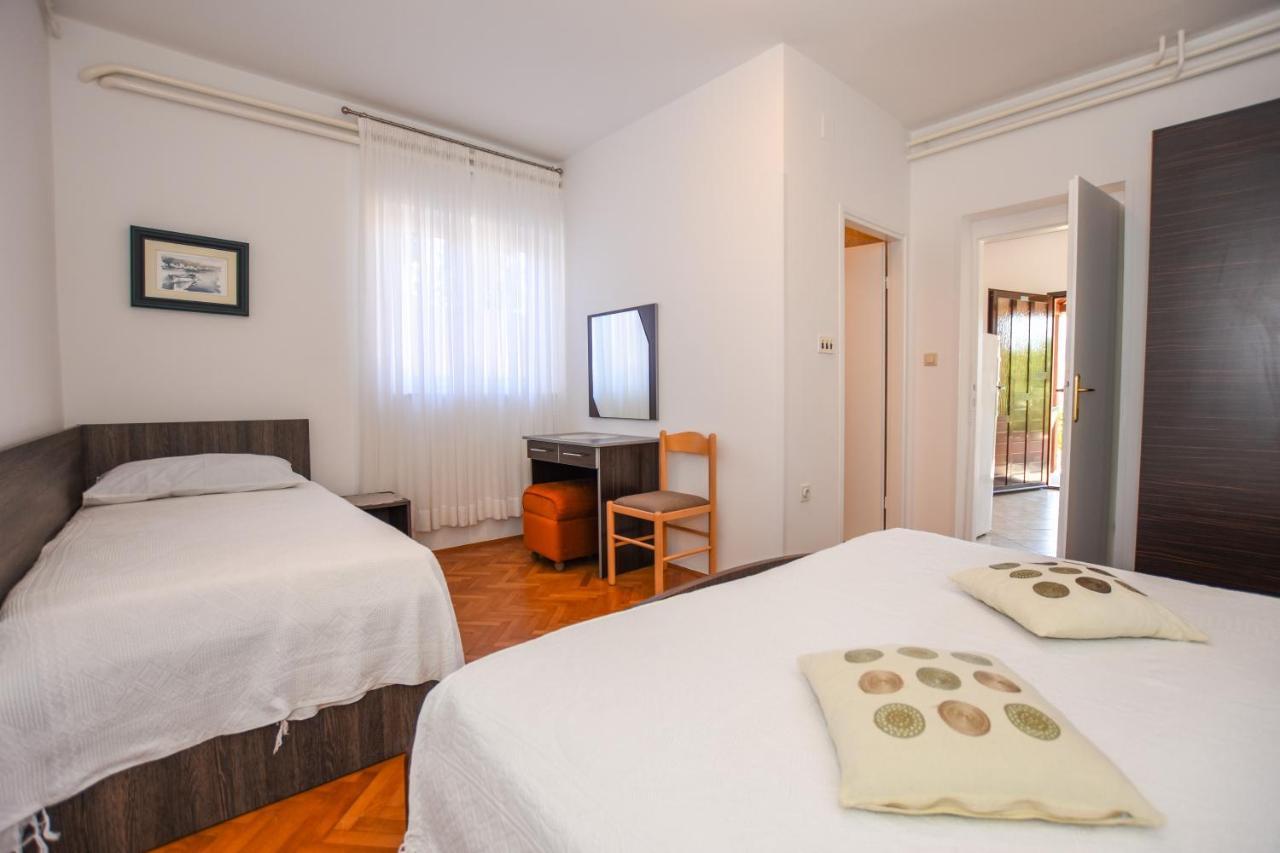 Apartmani Marija Ljubica พาก ภายนอก รูปภาพ