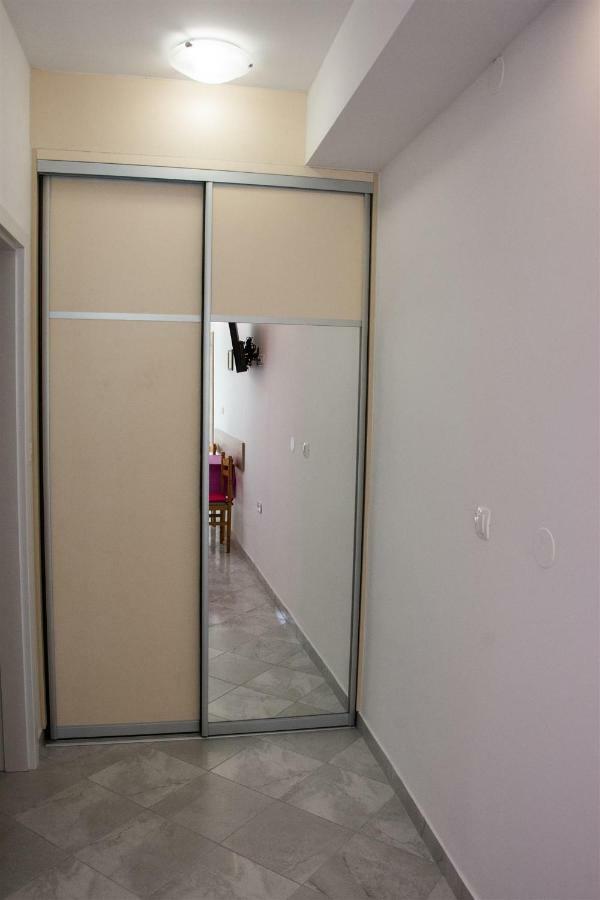 Apartmani Marija Ljubica พาก ภายนอก รูปภาพ